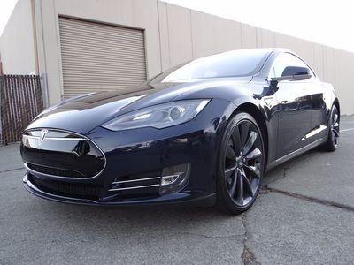 2013 Tesla Model S Performance
