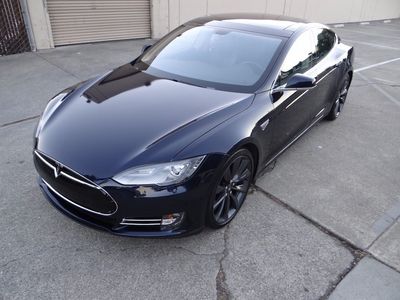2013 Tesla Model S Performance