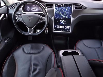 2013 Tesla Model S Performance