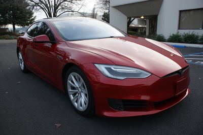 2016 Tesla Model S 90D