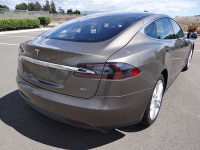 2015 Tesla Model S 85D