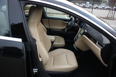 2015 Tesla Model S 85D