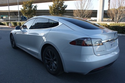 2017 Tesla Model S 75D