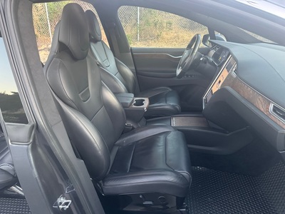 2016 Tesla Model X 90D AWD
