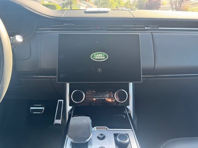 2023 Land Rover Range Rover P400 SE SWB