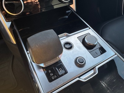 2023 Land Rover Range Rover P400 SE SWB