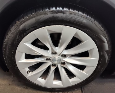 2016 Tesla Model X 90D AWD