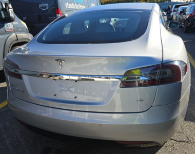 2016 Tesla Model S 75 RWD