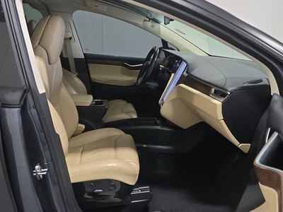 2016 Tesla Model X 90D AWD