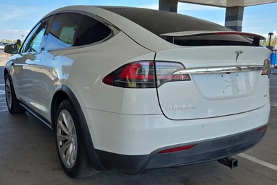 2016 Tesla Model X 75D AWD