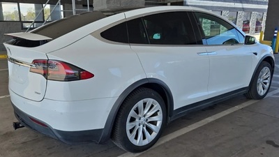 2016 Tesla Model X 75D AWD
