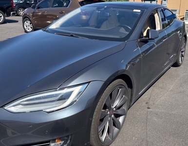 2016 Tesla MODEL S P90D AWD