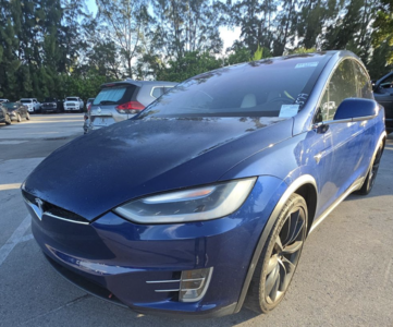 2017 Tesla Model X 90D AWD