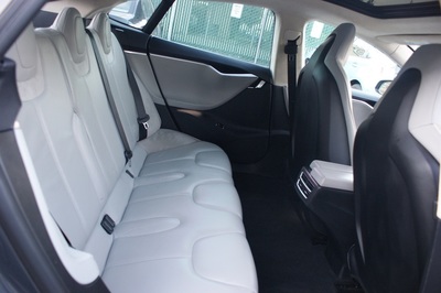 2013 Tesla Model S Performance