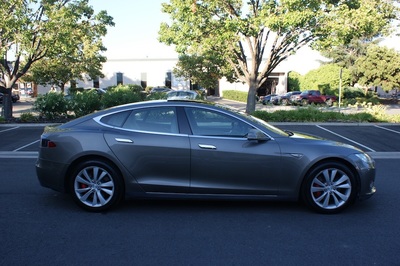 2015 Tesla Model S P85D