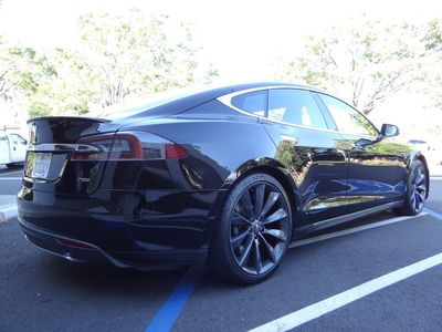 2013 Tesla Model S Performance